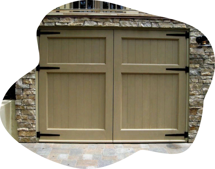 деревянные ворота в гараж